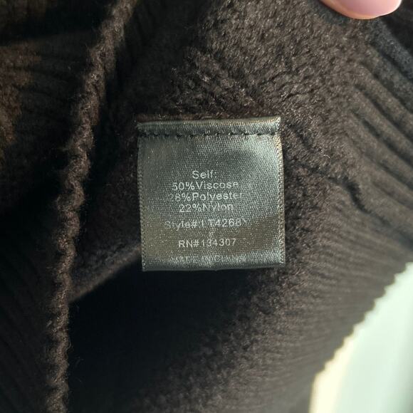 Line & Dot Stevie Sweater – Black with Gold Buttons, Women's Size Large - Picture 8 of 9